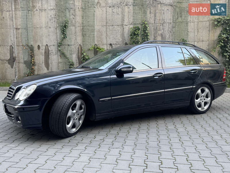 Універсал Mercedes-Benz C-Class 2004 в Хмельницькому