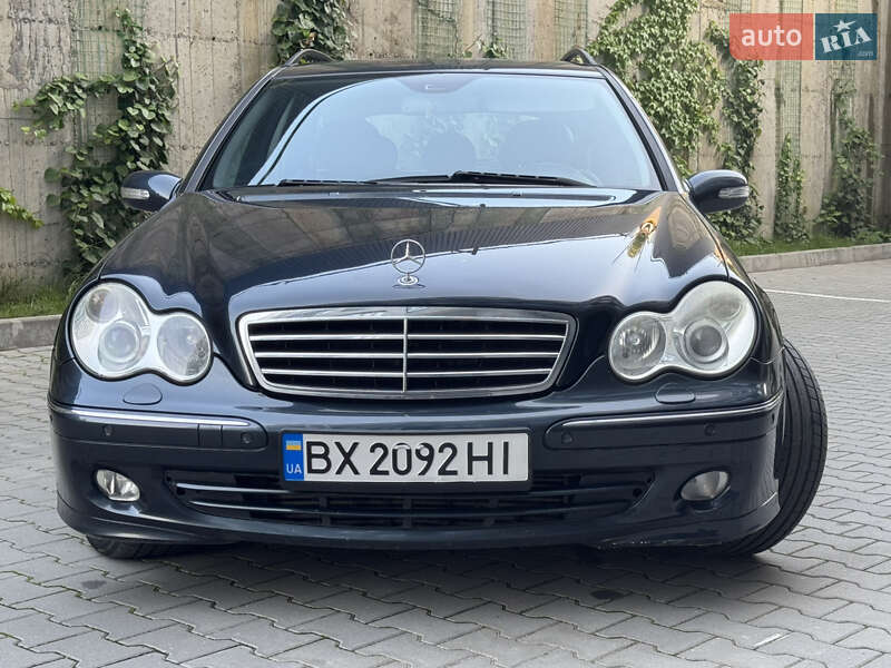 Універсал Mercedes-Benz C-Class 2004 в Хмельницькому