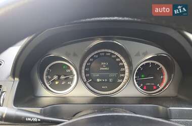 Универсал Mercedes-Benz C-Class 2010 в 