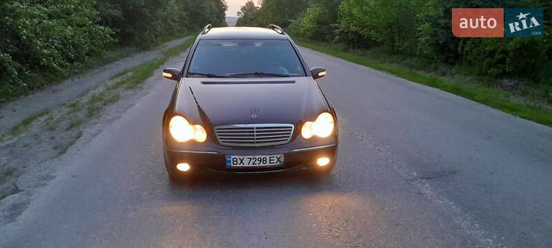 Универсал Mercedes-Benz C-Class 2002 в Дунаевцах