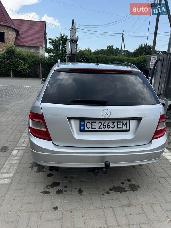 Універсал Mercedes-Benz C-Class 2008 в Чернівцях
