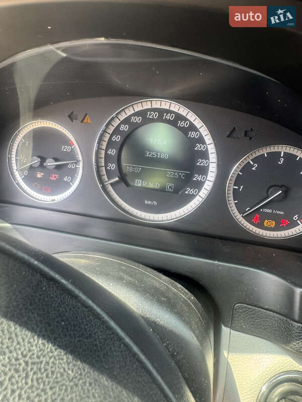 Універсал Mercedes-Benz C-Class 2008 в Чернівцях
