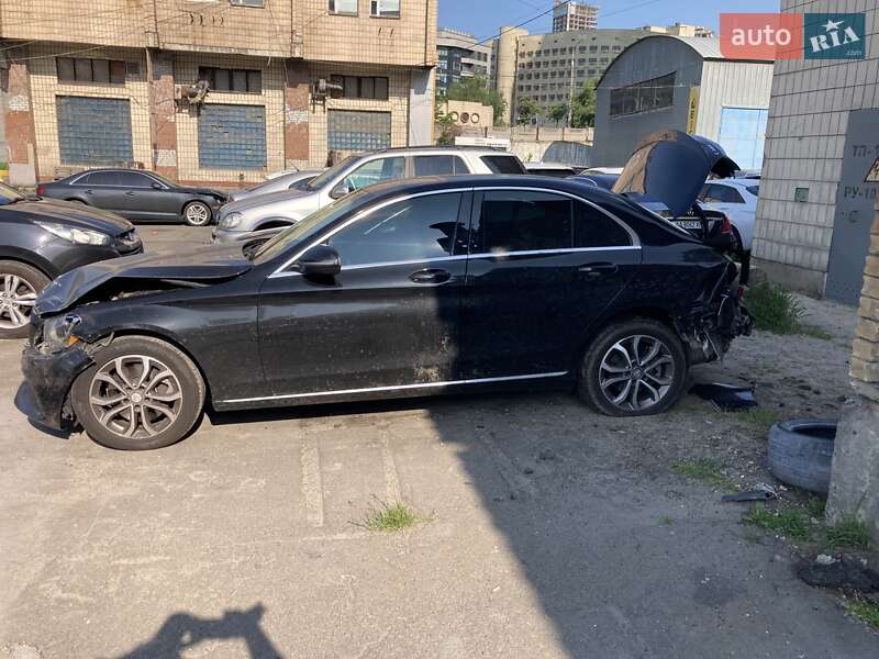 Седан Mercedes-Benz C-Class 2015 в Києві