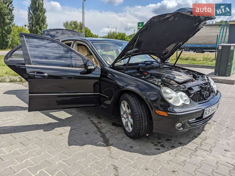 Седан Mercedes-Benz C-Class 2007 в Києві