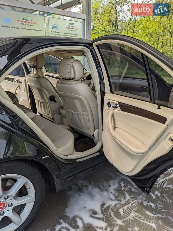 Седан Mercedes-Benz C-Class 2007 в Києві
