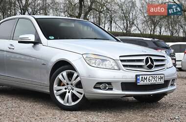 Седан Mercedes-Benz C-Class 2009 в 