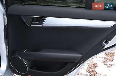 Седан Mercedes-Benz C-Class 2009 в 