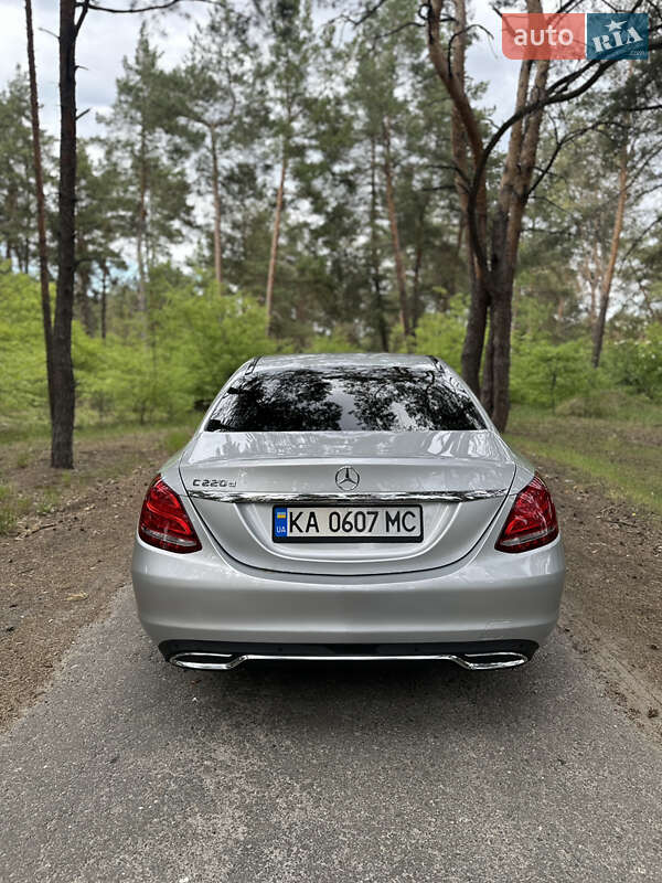 Седан Mercedes-Benz C-Class 2017 в Киеве