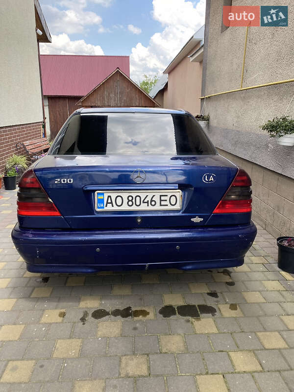 Седан Mercedes-Benz C-Class 1998 в Іршаві
