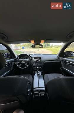 Седан Mercedes-Benz C-Class 2007 в 