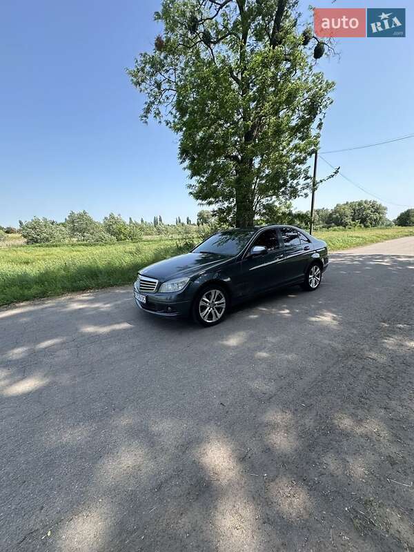 Mercedes-Benz C-Class 2007
