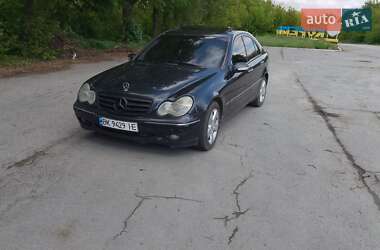 Седан Mercedes-Benz C-Class 2003 в Корце