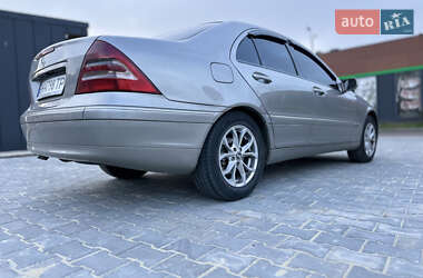 Седан Mercedes-Benz C-Class 2003 в 