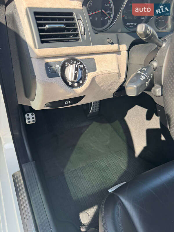 Седан Mercedes-Benz C-Class 2008 в Днепре