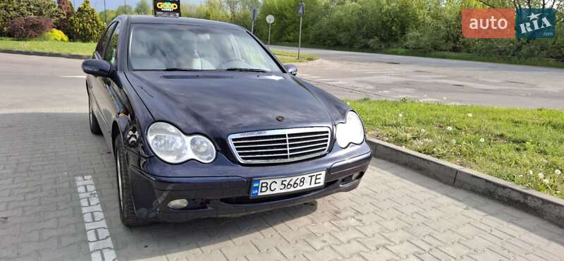 Седан Mercedes-Benz C-Class 2003 в Ивано-Франковске
