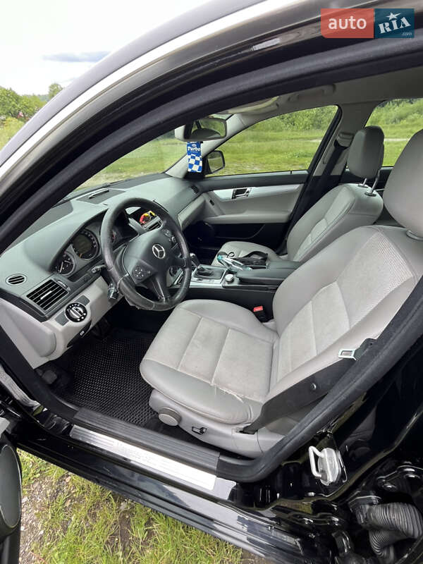 Седан Mercedes-Benz C-Class 2008 в Одессе фото 16 Седан Mercedes-Benz C-Class 2008 в Одессе