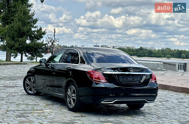 Седан Mercedes-Benz C-Class 2015 в Києві