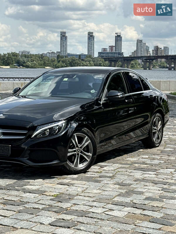 Седан Mercedes-Benz C-Class 2015 в Києві