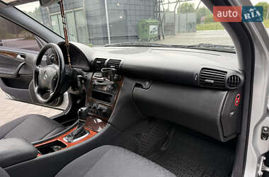 Седан Mercedes-Benz C-Class 2001 в 