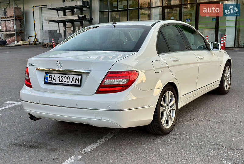 Седан Mercedes-Benz C-Class 2011 в 