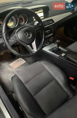 Универсал Mercedes-Benz C-Class 2011 в 
