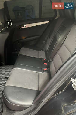 Универсал Mercedes-Benz C-Class 2011 в 