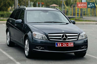 Універсал Mercedes-Benz C-Class 2009 в Здолбуніві