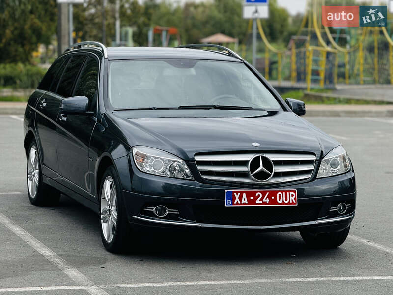 Универсал Mercedes-Benz C-Class 2009 в 