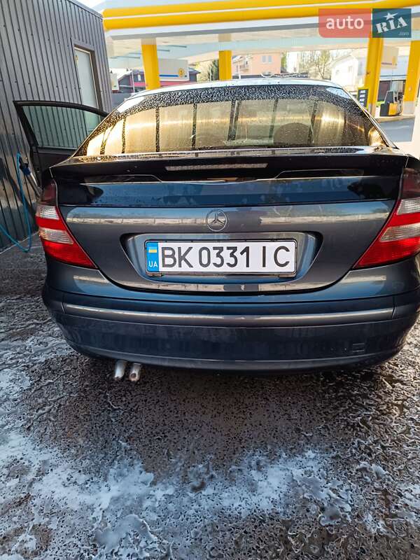 Купе Mercedes-Benz C-Class 2007 в Ровно фото 7 Купе Mercedes-Benz C-Class 2007 в Ровно