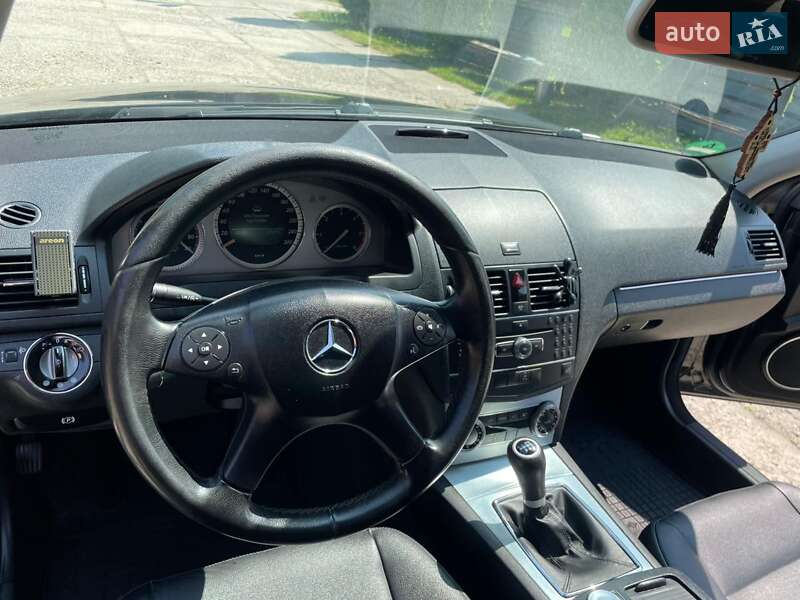 Седан Mercedes-Benz C-Class 2008 в Ужгороде