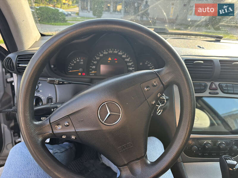 Купе Mercedes-Benz C-Class 2003 в Гусятине фото 10 Купе Mercedes-Benz C-Class 2003 в Гусятине