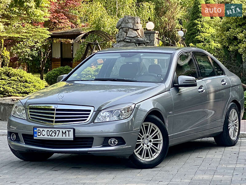 Mercedes-Benz C-Class 2010