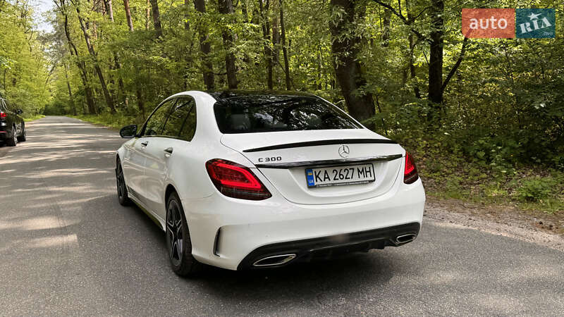 Седан Mercedes-Benz C-Class 2019 в Киеве