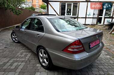 Седан Mercedes-Benz C-Class 2004 в 