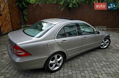 Седан Mercedes-Benz C-Class 2004 в 