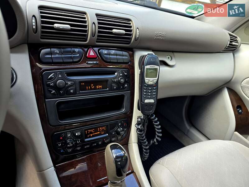 Седан Mercedes-Benz C-Class 2004 в Полтаве