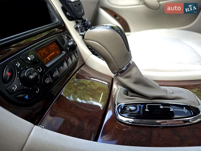 Седан Mercedes-Benz C-Class 2004 в Полтаве