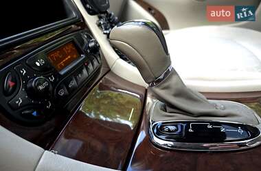 Седан Mercedes-Benz C-Class 2004 в 