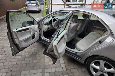 Седан Mercedes-Benz C-Class 2004 в 