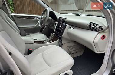 Седан Mercedes-Benz C-Class 2004 в 