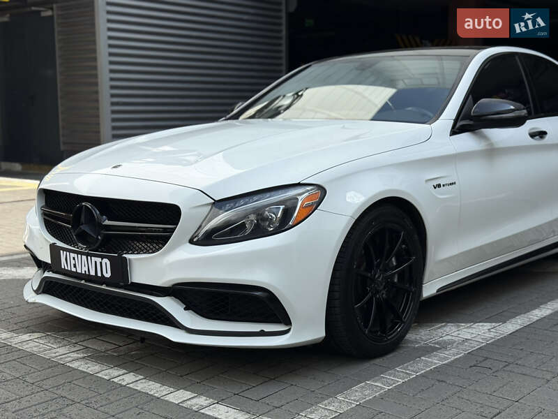 Седан Mercedes-Benz C-Class 2017 в Киеве