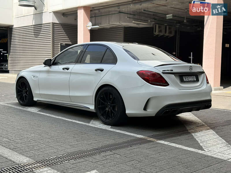 Седан Mercedes-Benz C-Class 2017 в Киеве