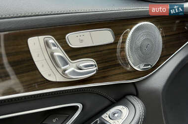 Седан Mercedes-Benz C-Class 2017 в 