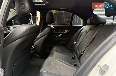 Седан Mercedes-Benz C-Class 2017 в 