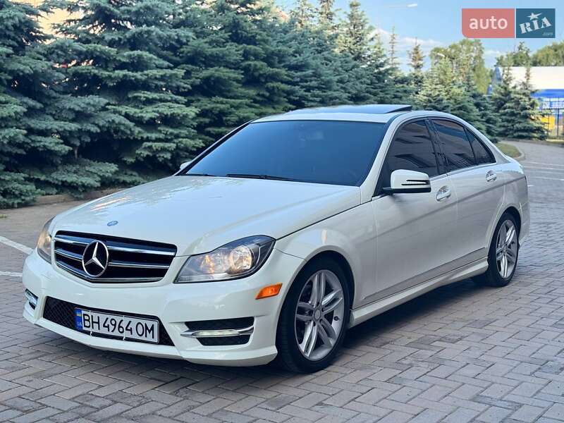 Mercedes-Benz C-Class 2012