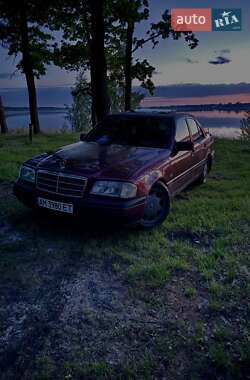Седан Mercedes-Benz C-Class 1997 в Житомире