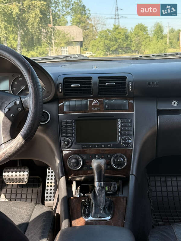 Седан Mercedes-Benz C-Class 2005 в Долині
