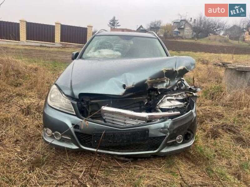Универсал Mercedes-Benz C-Class 2011 в Киеве фото 2 Универсал Mercedes-Benz C-Class 2011 в Киеве
