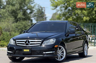 Седан Mercedes-Benz C-Class 2012 в Киеве