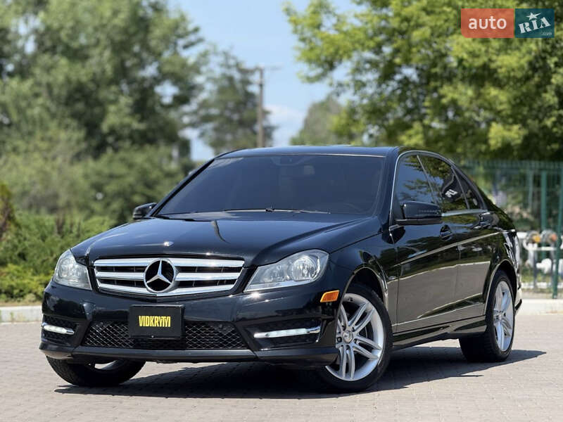 Седан Mercedes-Benz C-Class 2012 в 